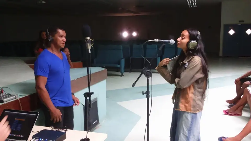 Cantores durante gravação do álbum Nheengatu (Canções na Língua Geral Amazônica), no auditório da Ufopa (unidade Tapajós), em Santarém, em 01/2016. Foto de Elene Gomes.